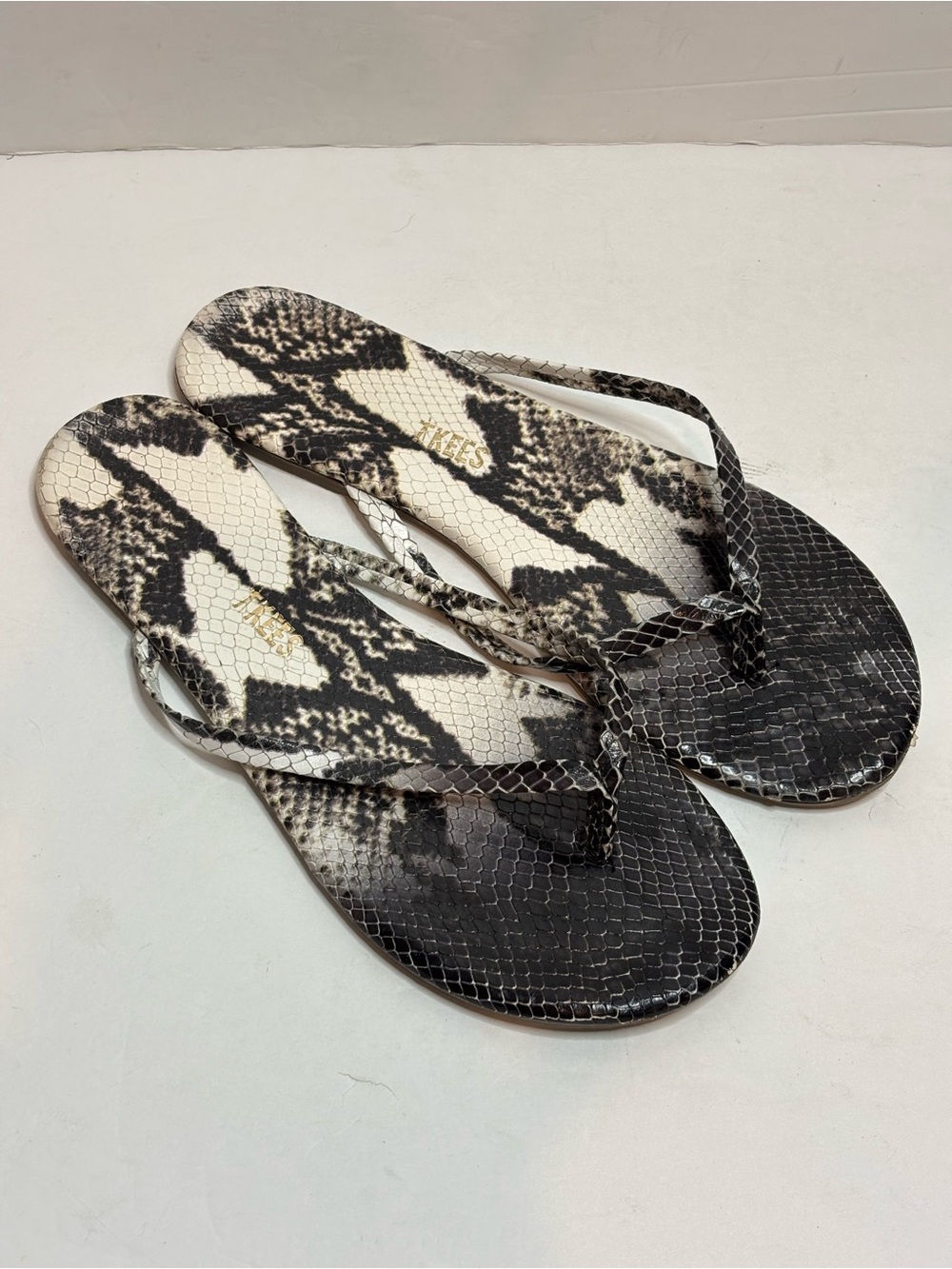 TKEES Black White Ombre Snake Python Flip Flops 8